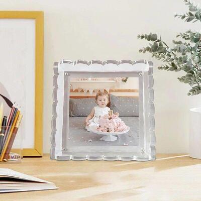 Acrylic Picture Frame with Magnetic Mat Acrylic Scalloped