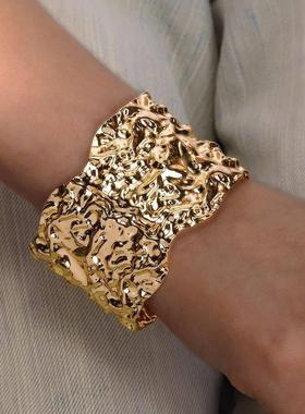 Vintage Smooth Irregular Twist Wide Bracelets For Women Gold