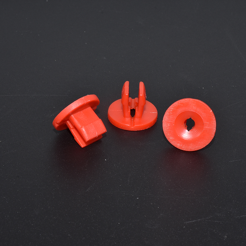 适用于福特福睿斯福克斯蒙迪欧致胜发动机下护板底盘螺丝座卡扣子