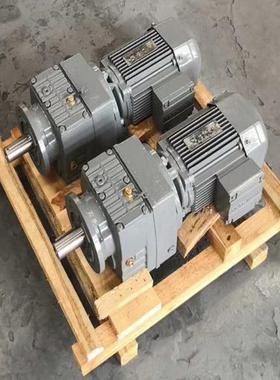 减速电机R系列RF17硬齿面减速机RF27斜齿轮减速机