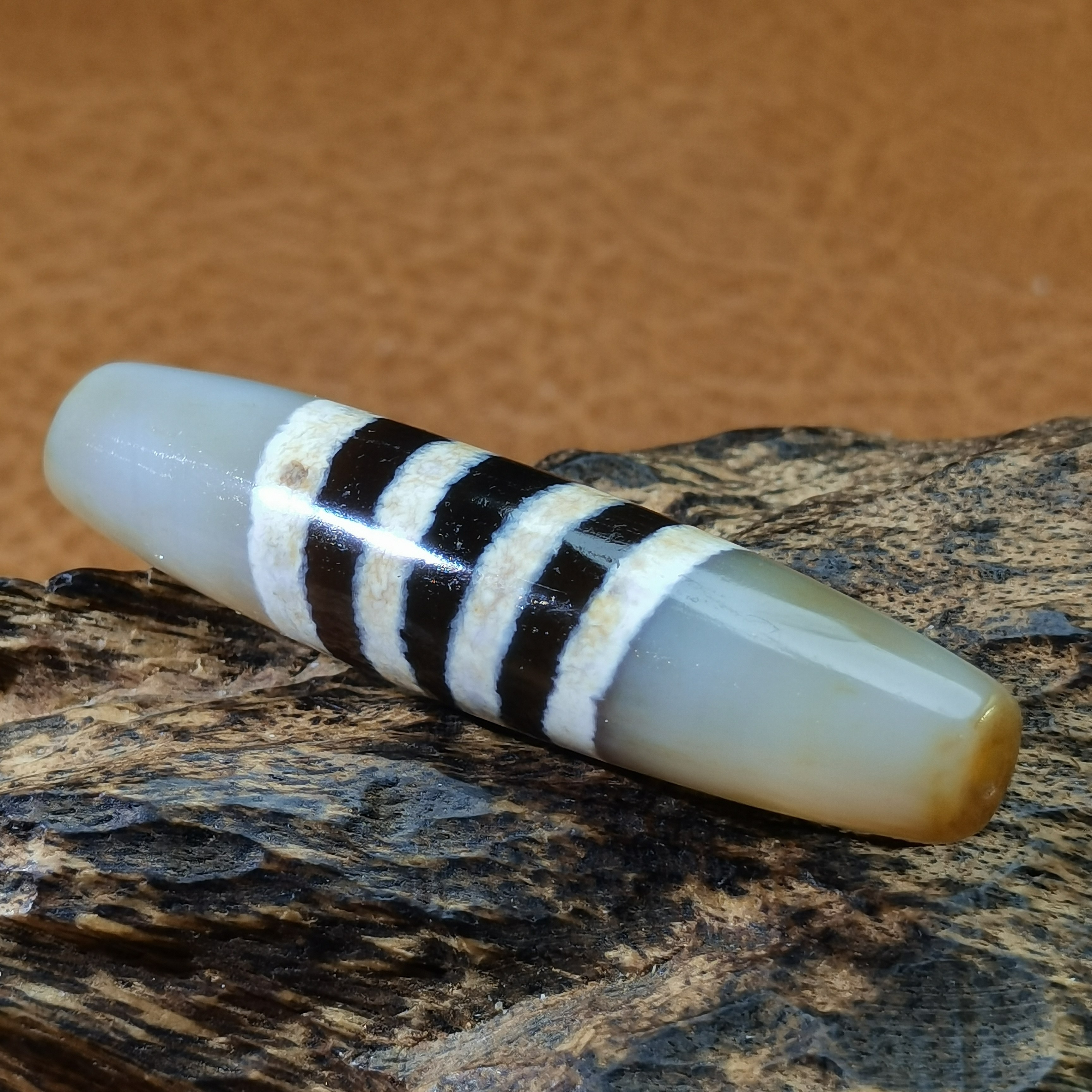 藏地流转尼泊尔三色七线线珠油润扎实皮壳包浆玛瑙玉髓珠藏式项链