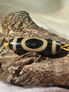 早期藏区流转老糯沧桑天地珠油亮包浆真品玛瑙玉髓珠藏式项链设计