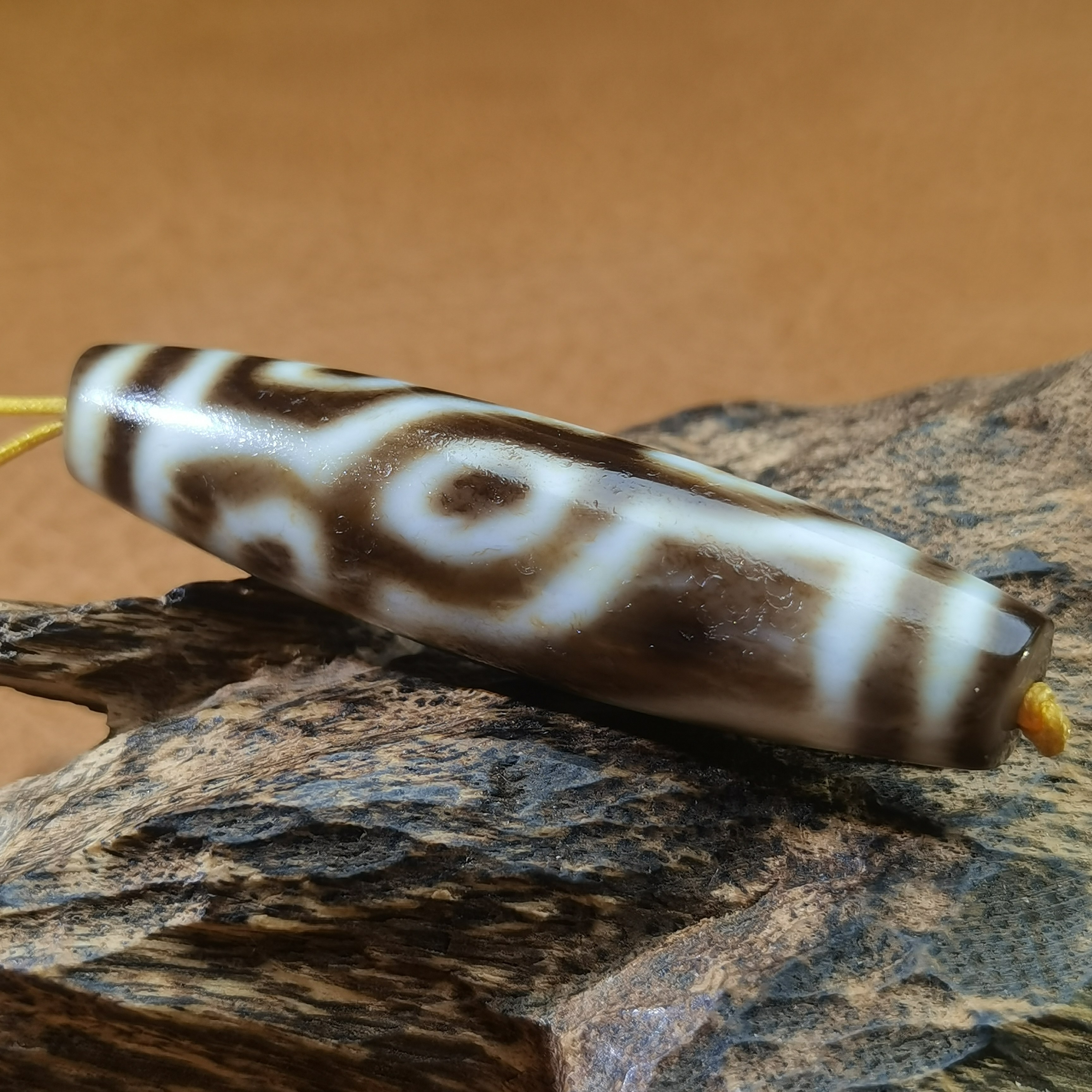 藏传老虫虫系列包浆醇厚凤六眼天珠珠体油糯玛瑙玉髓珠藏式锁骨链