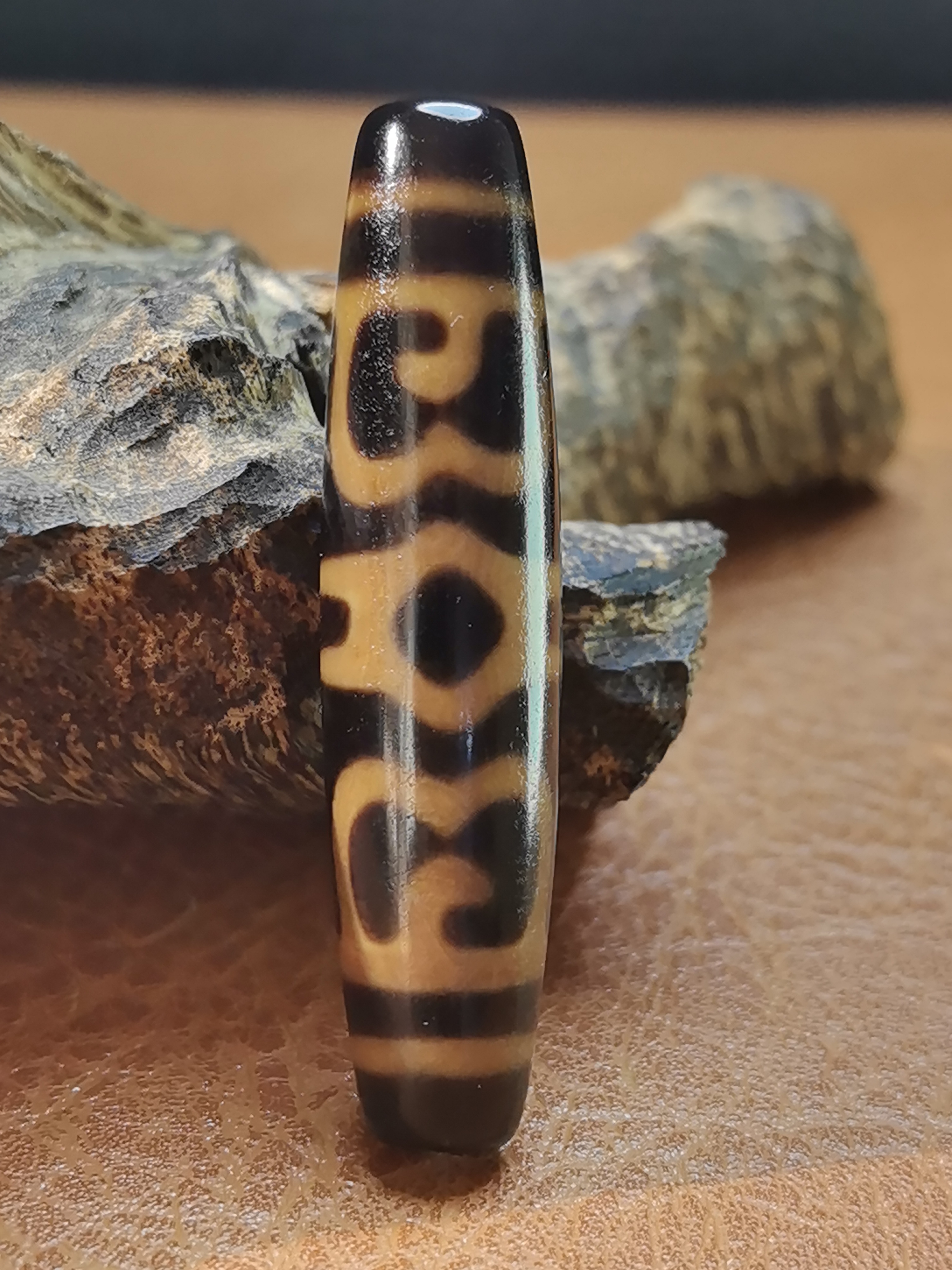 黑金莲师法帽天珠藏传九眼石页岩玉髓玛瑙真品奢华漂亮大气高品