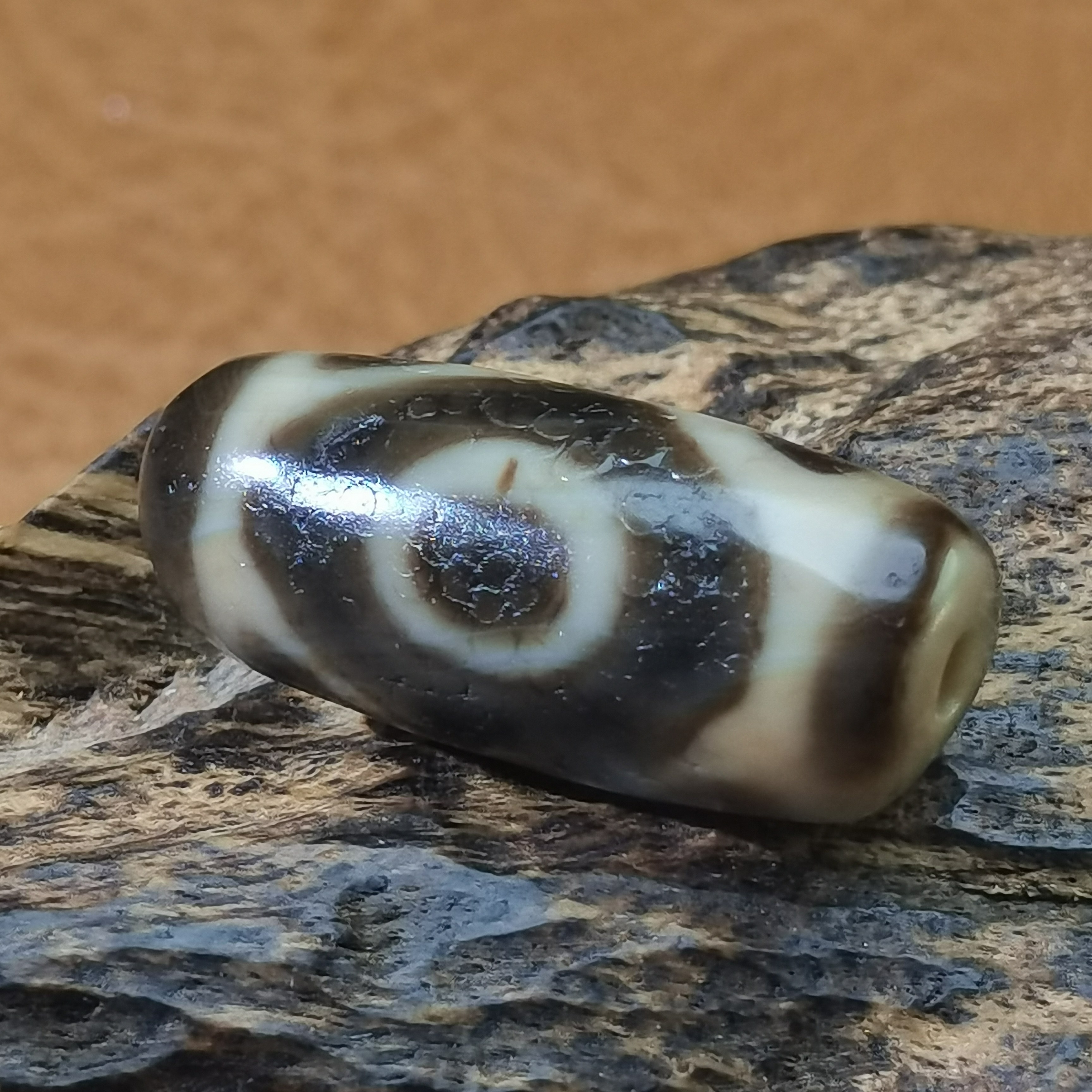 藏区流转风化细腻诛法二四六眼天珠油润包浆玛瑙玉髓珠藏式锁骨链