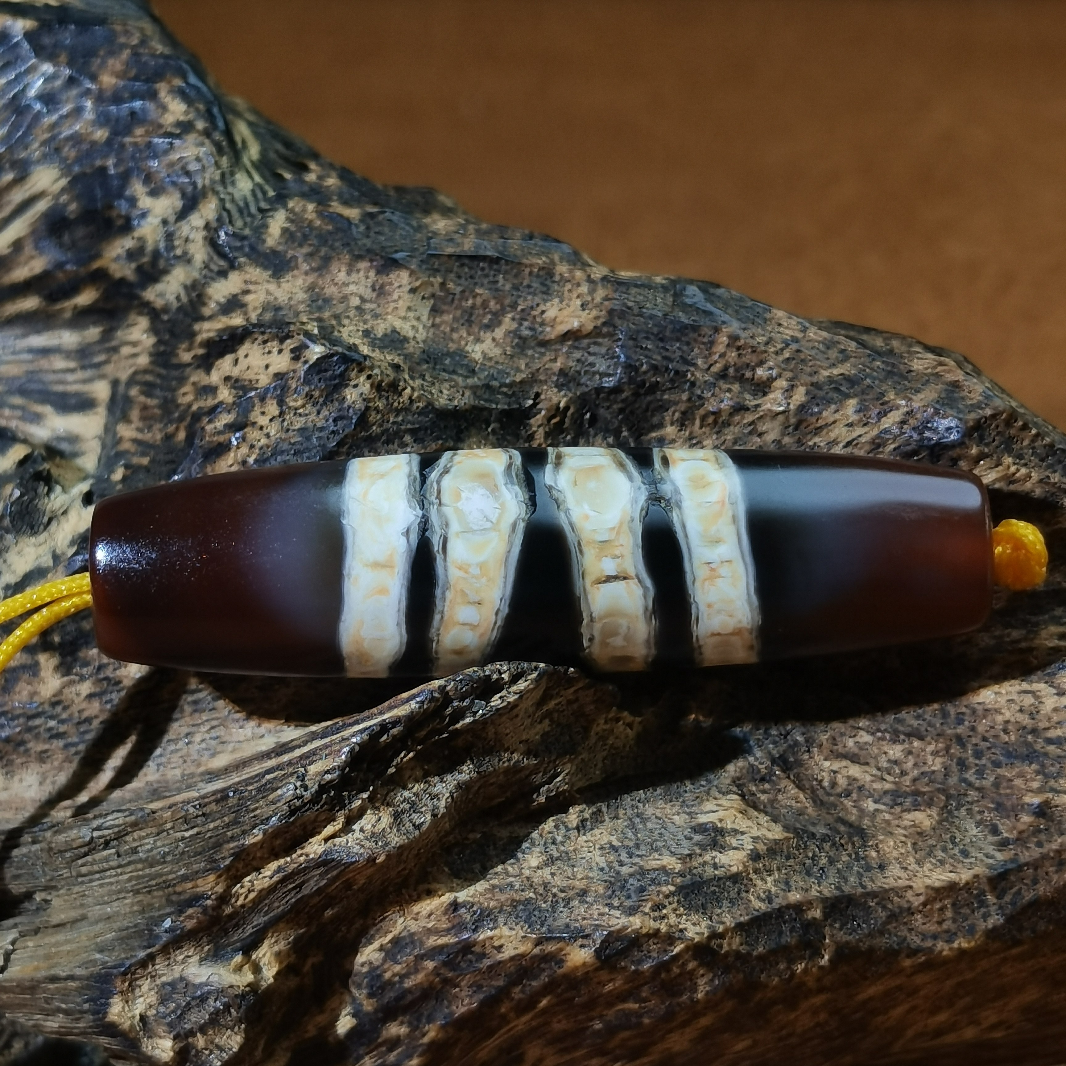 早期藏系老料霸气钙化细腻尼泊尔三色七线线珠玛瑙玉髓珠藏式项链