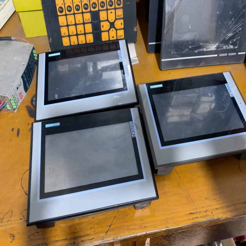 [议价]信倢触摸屏型号TG765S-MT有二台，TG765G