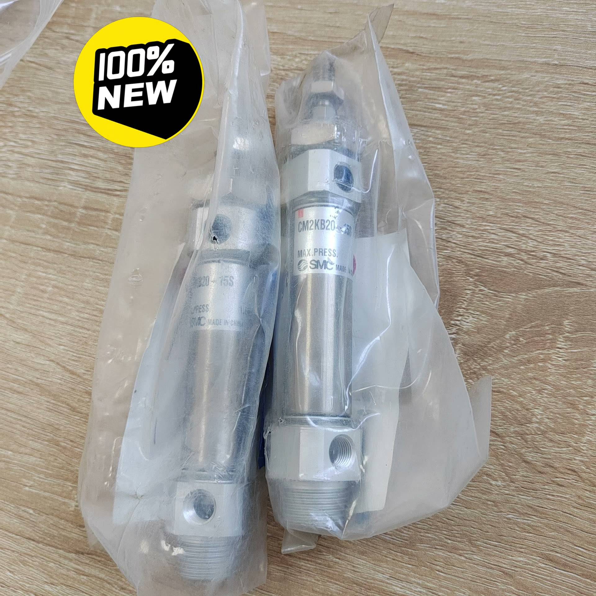 [议价]C全新CM2KB20-15S气缸