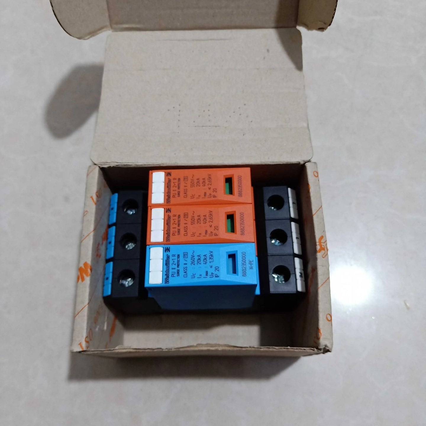 [议价]电涌保护器防雷器 PUII 2+1R  550V/40KA