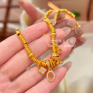轻奢5G硬金工艺点钻四叶草玉髓手链女高级小众设计时尚算盘珠手串