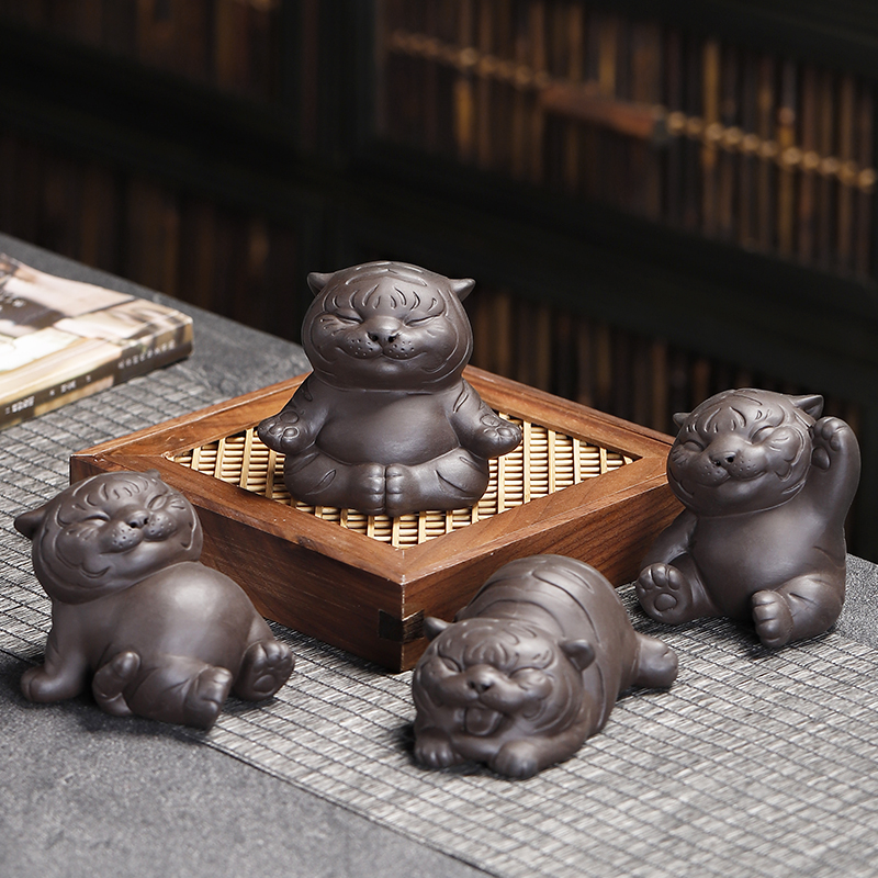 铭艺多瓷2022年新虎紫砂茶宠