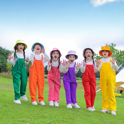 儿童幼儿园背带裤啦啦操合唱服装