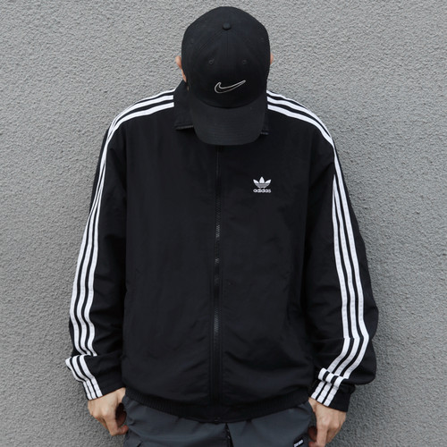 adidas originals FBIRD TTFirebird WOVEN 立领复古运动条纹外套