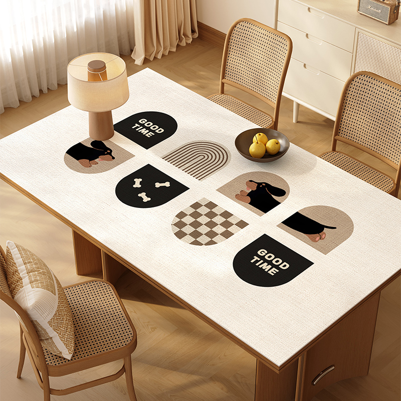 卡通餐桌桌垫皮革桌布免洗防油防水2025新款隔热餐桌垫布茶几桌垫
