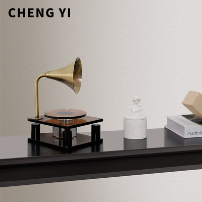 复古高级感留声机摆件样板间