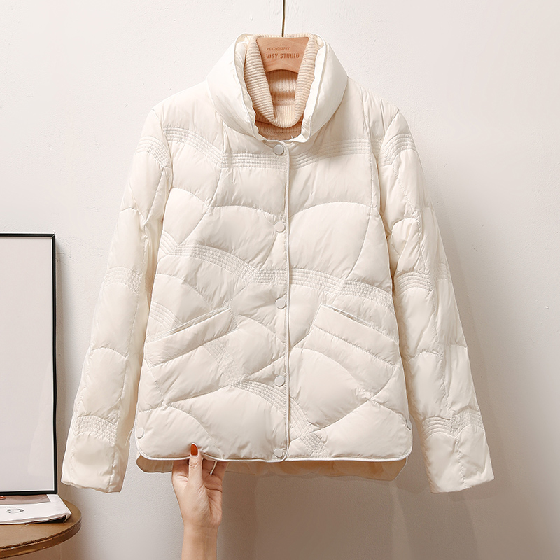 韩国白色轻薄羽绒服女短款秋冬季新款时尚立领薄款小个子宽松外套