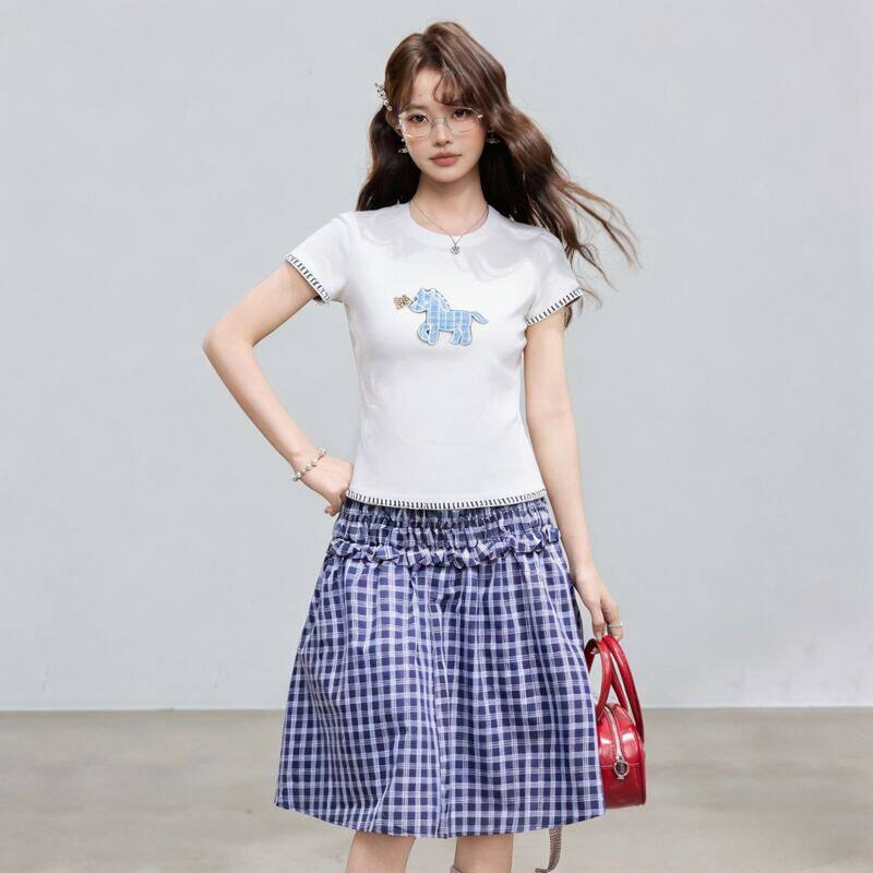 可爱小马刺绣圆领短袖T恤女2026夏季新款白色正肩小个子上衣