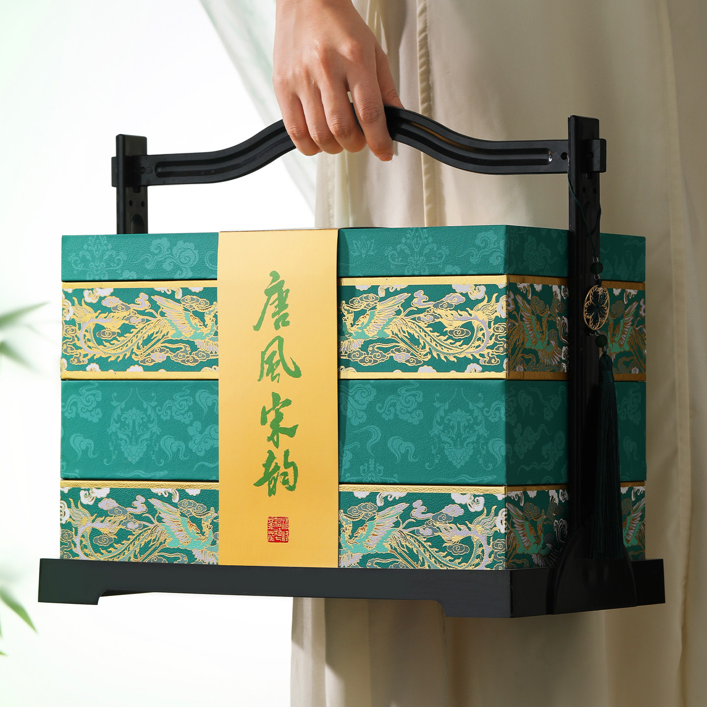 2026新款中秋节月饼礼盒定制logo企业团购送客户走亲戚高端礼盒