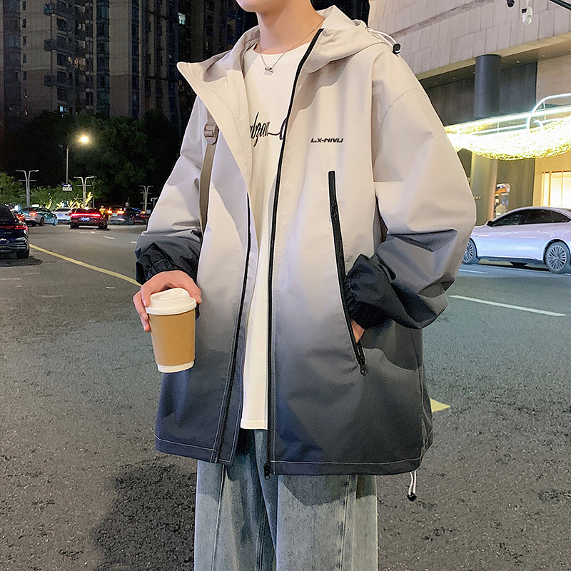 秋冬季外套加绒男孩学生潮流帅气衣服青少年大童男装冲锋衣夹克