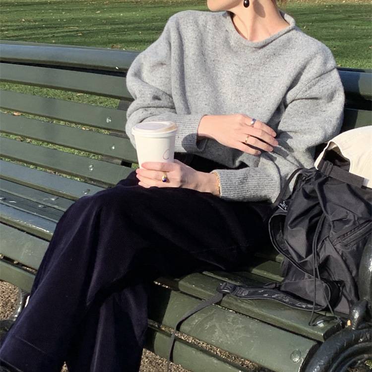 广州衣己服装有限公司纯色圆领卷边毛衣简约高级感韩系慵懒风内搭