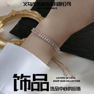 义乌市优涵饰品镀真金韩版时尚抽拉手链女贝壳八芒星小蛮腰手镯微