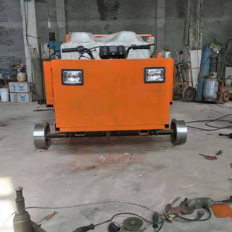 路面铁路轨道车 3吨 隧道施工翻斗运输车 90轨柴油平板搬运车