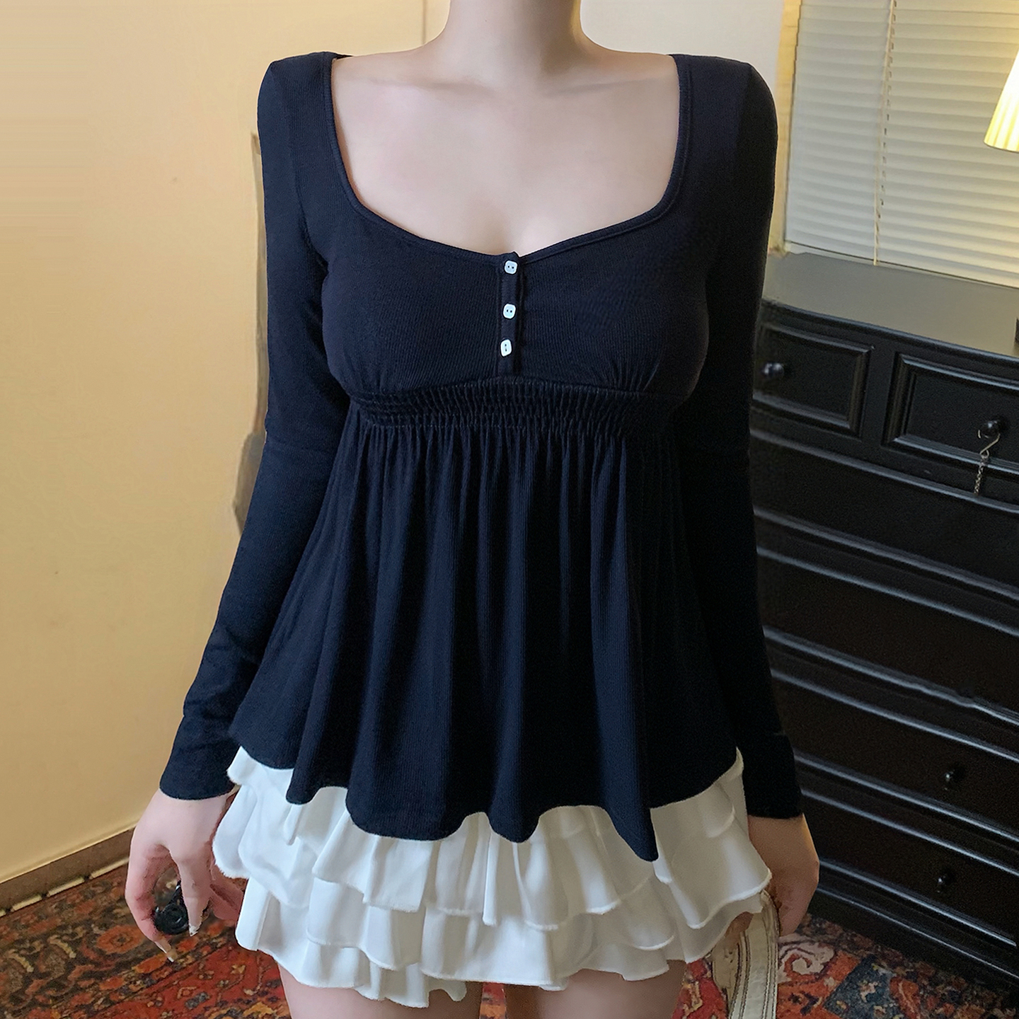 日系少女低胸娃娃方领T恤