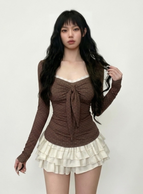 EILOVE 法式复古蝴蝶结绑带胸型波点T恤女纯欲蕾丝拼接低领打底衫