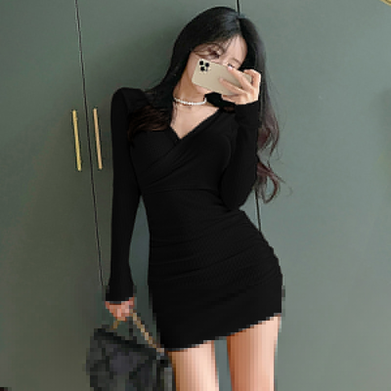 法式交叉v领褶皱包臀裙