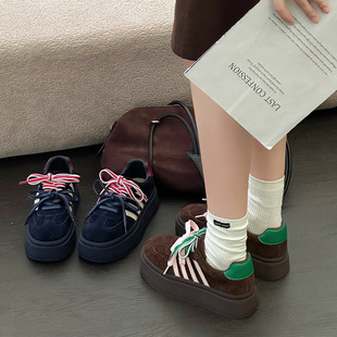 乌拉草猪皮鞋垫头层牛皮德训鞋女鞋2025秋季新款运动小白鞋板鞋潮