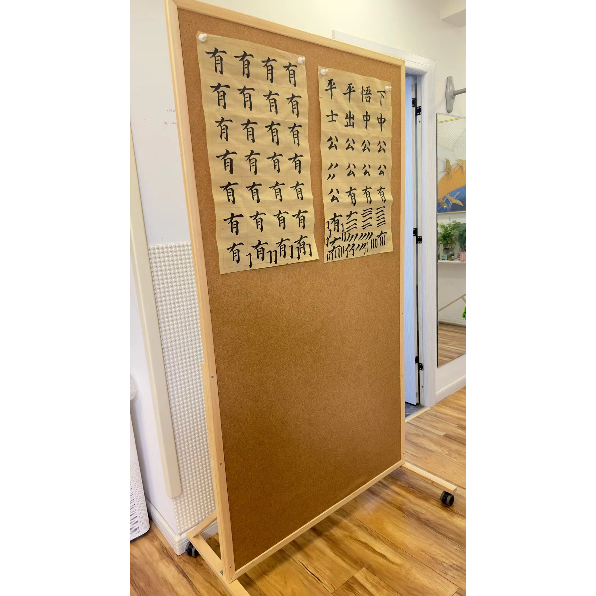 可移动吸磁性毛毡书画板贴磁力铁性书法展示墙毡教学磁铁白板架