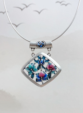 纯银烧蓝珐琅莲花如意锁弯管吊坠