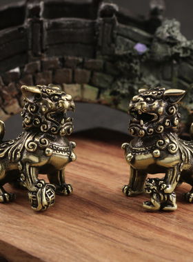 黄铜狮子摆件黄铜仿古玩迷你狮子茶宠摆件家居桌面装饰品小号
