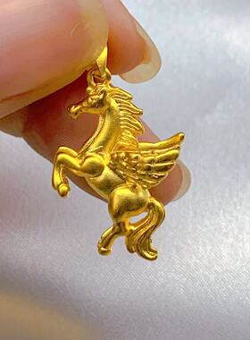 新款小飞马金色吊坠05