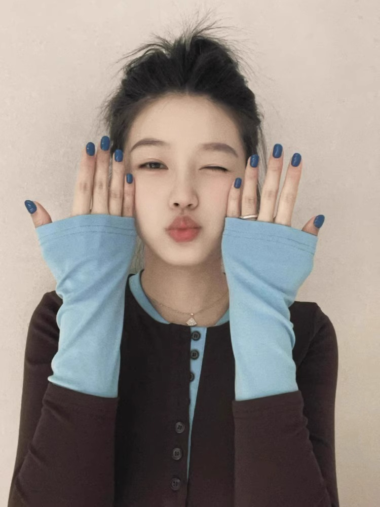 韩系假两件撞色长袖t恤女春秋季设计感半开领内搭打底衫别致上衣