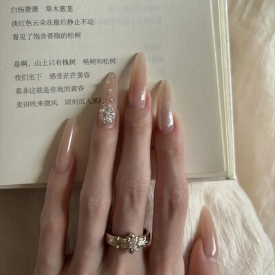 穿戴甲自然裸珍珠闪钻美甲中长款高级感孕妇新娘结婚美甲贴片成品