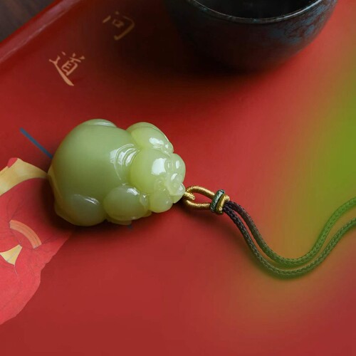 天然新疆和田玉玉器工厂若羌黄口料老料玉石十二生肖猪吊坠挂件