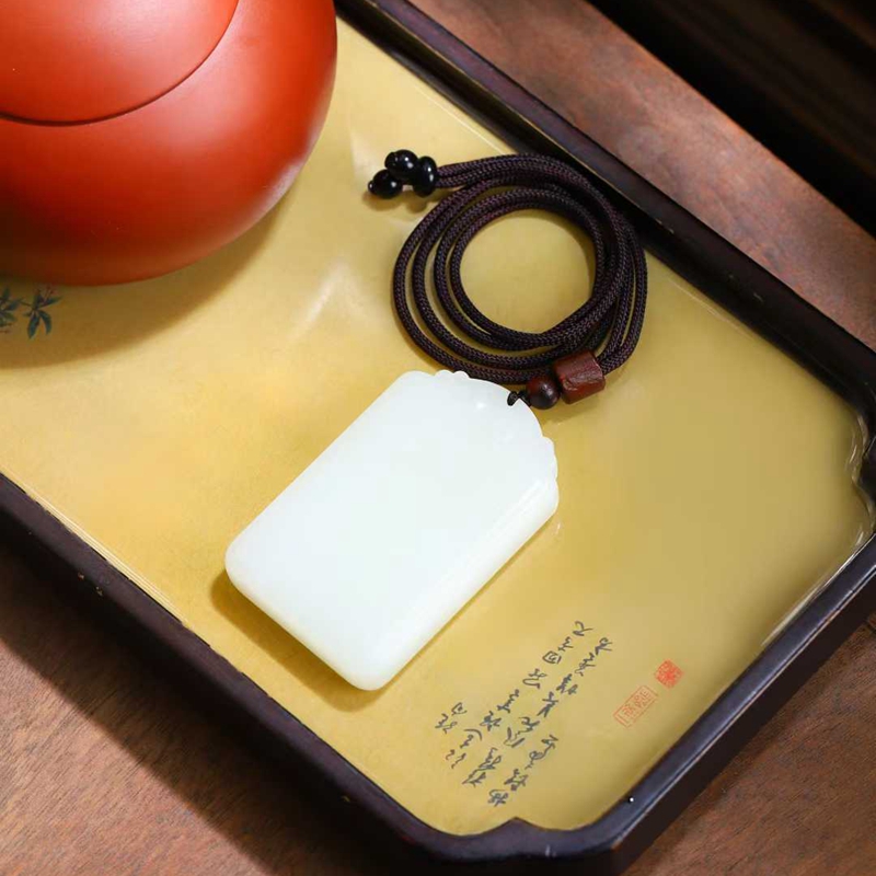 天然新疆和田玉玉器工厂店俄料羊脂级白玉素面玉石平安牌吊坠挂件