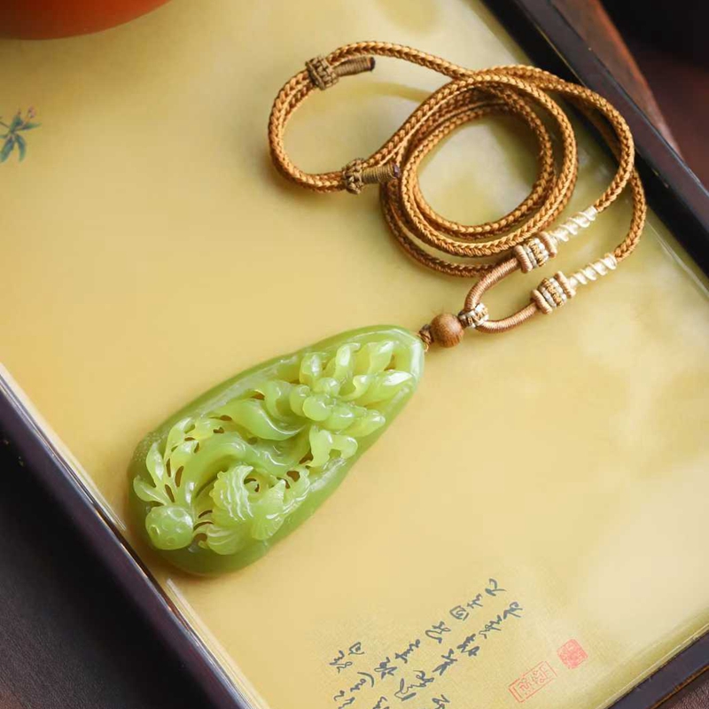 天然新疆和田玉玉器工厂店若羌黄口料老料工艺品玉石花鸟吊坠挂件