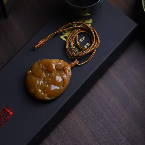天然和田玉玉器工厂店新疆且末料老料满糖色玉石莲花鱼吊坠挂件