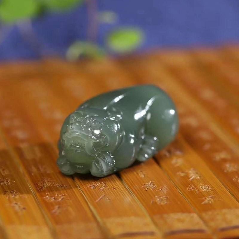 湖水绿青海料貔貅吊坠