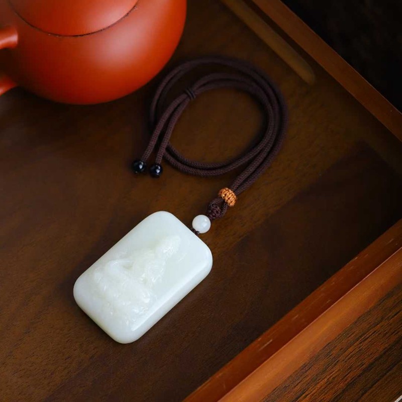 和田玉工厂店天然新疆和田玉俄料羊脂级白玉玉石莲花观音吊坠挂件