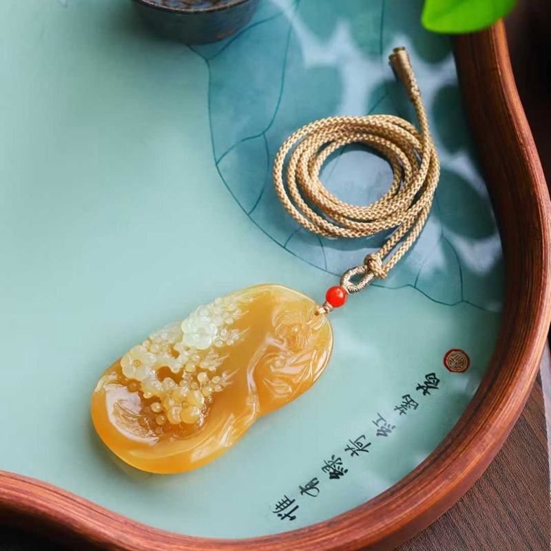 天然和田玉玉器工厂店新疆且末料糖料工艺品玉石花鸟吊坠挂件带证