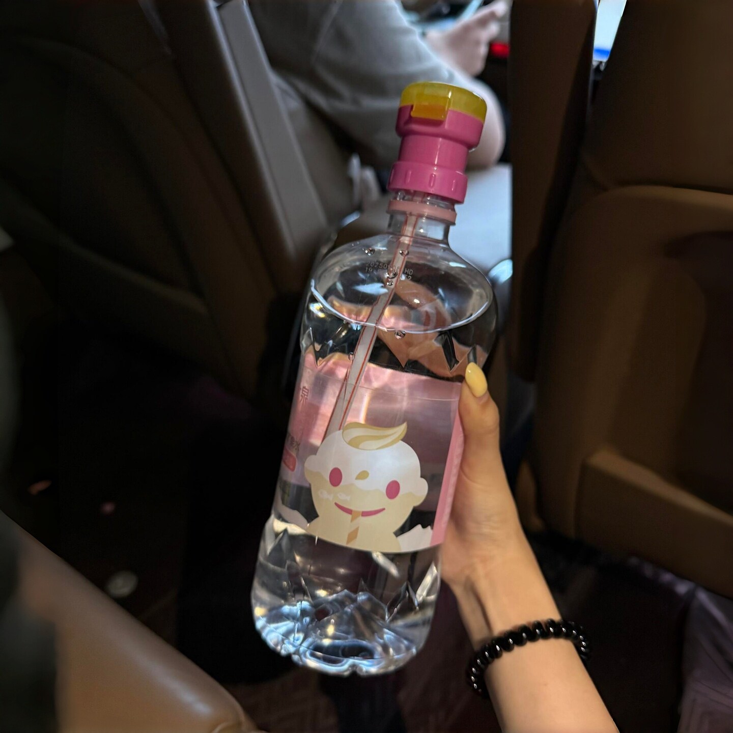 【爱上喝水】吸管矿泉水瓶盖带吸管通用转换头防呛水外出便携收纳