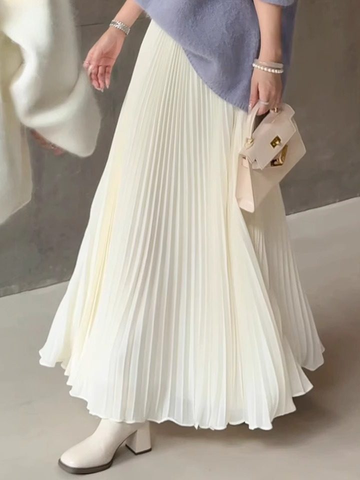 thumbnail for Salt age-reducing with a complete set of women's autumn new beautiful soft waxy knitted top slimming slimming skirt