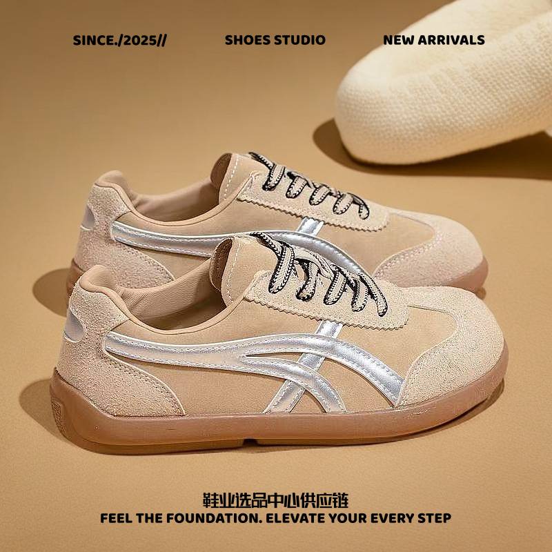 晋江鼎志鞋业春秋季新款小众设计女士勃肯鞋时尚休闲鞋校园风女学