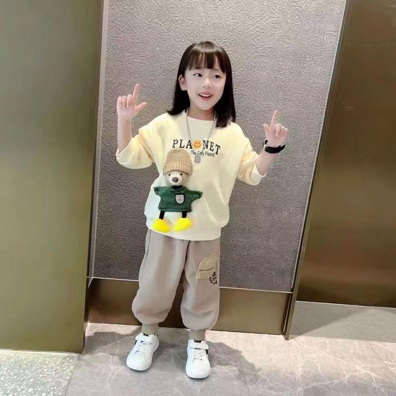 女宝宝套装秋冬卡通小熊2024新款女童洋气卫衣儿童秋季女孩6衣服