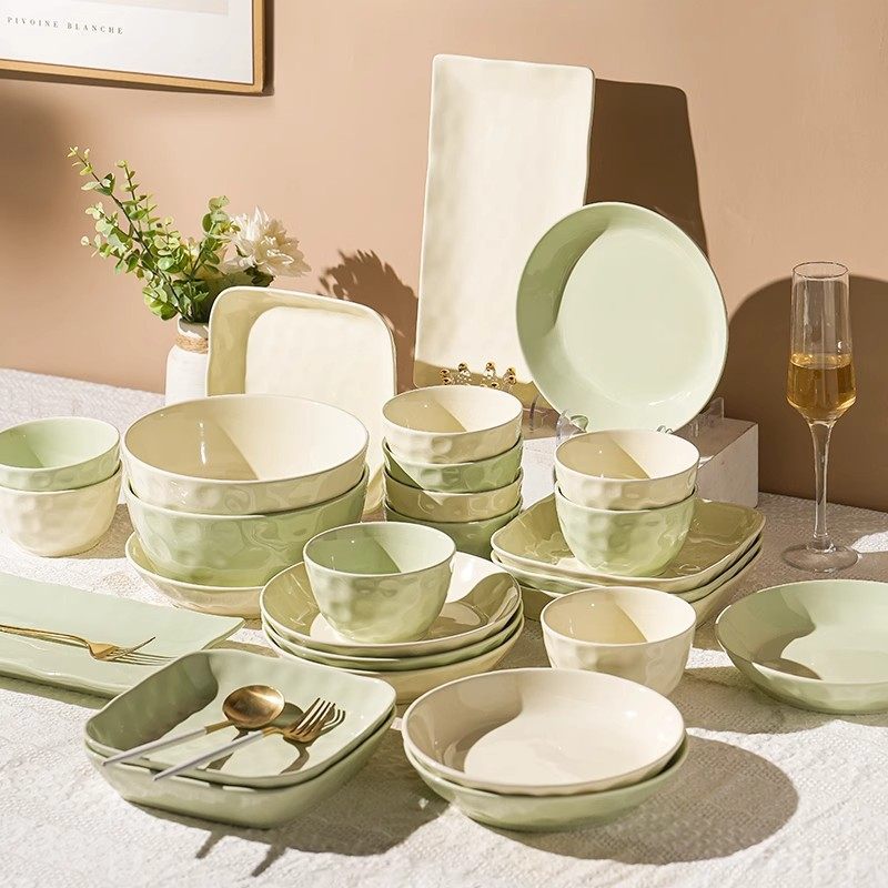 简约色釉陶瓷餐具套装