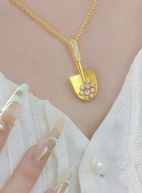 中古风小众磨砂沙金莫桑石锁骨链