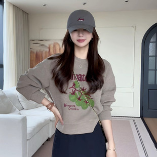 时尚字母印花番茄刺绣圆领卫衣女秋季宽松显瘦百搭休闲长袖上衣潮